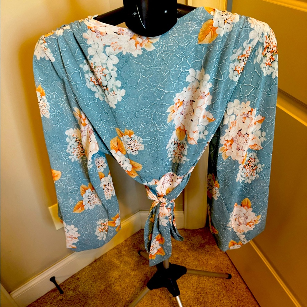 Perfect crop top for spring and summer